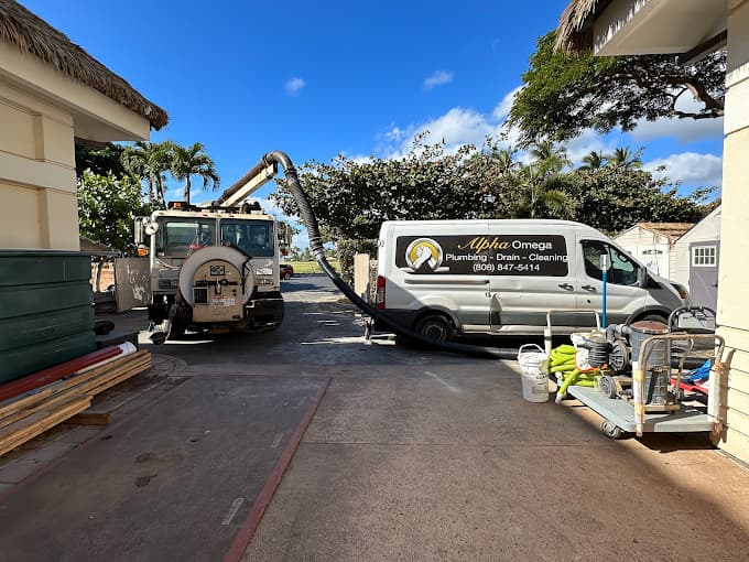 Alpha Omega Plumbing fleet vehicles serving Honolulu and all of O'ahu Hawaii